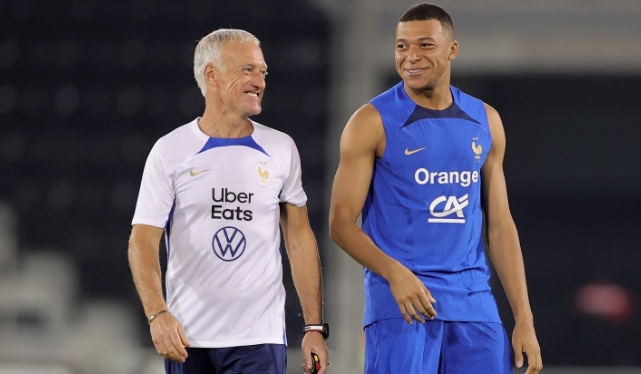 德尚力挺姆巴佩：对其充满信心，毫不担心