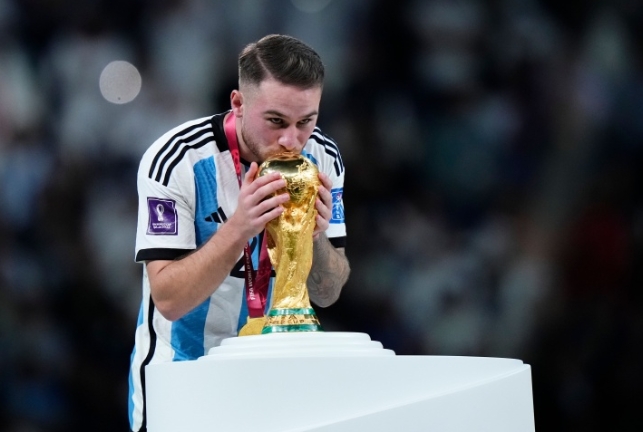 巅峰对决再临！阿根廷客战哥伦比亚，旧敌重逢谁主沉浮