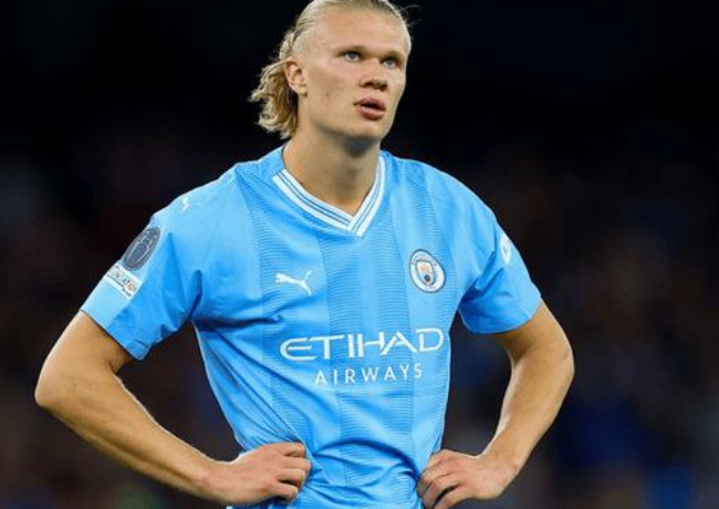 全市场：厄德高含泪离场，哈兰德安慰了他