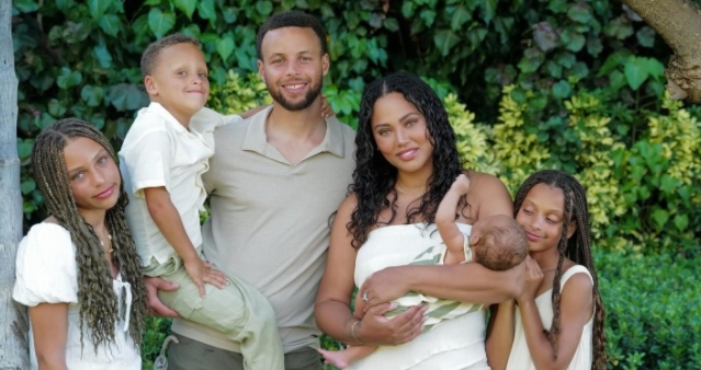 库里一家的幸福时光