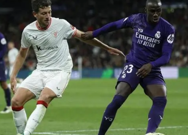 队报：埃梅里将于本周参加高中毕业会考，此前因备战欧洲杯而被推迟