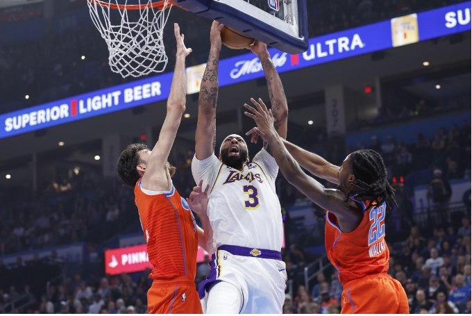 湖人困境：浓眉的诉求与前场人员短缺