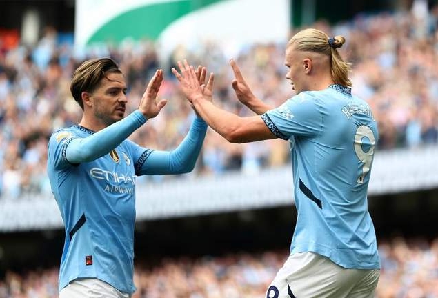 曼城赛场风云：意外开场与王者应对