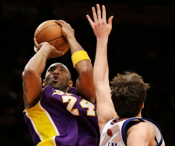 科比的麦迪逊 61 分之战 —— 被忽视后的疯狂回应