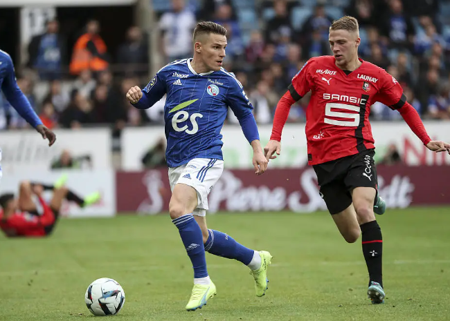 穆科科成为了第2位五大联赛直接参与单场3球的04年出生球员