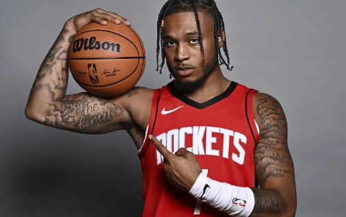 惠特摩尔：从大学到 NBA 的适应与成长