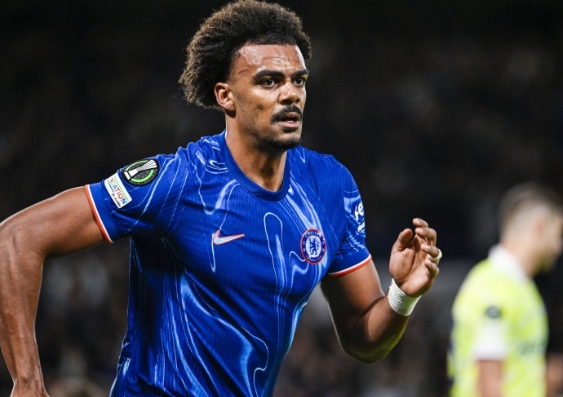 欧协联切尔西开门红，维加传射获全场最佳