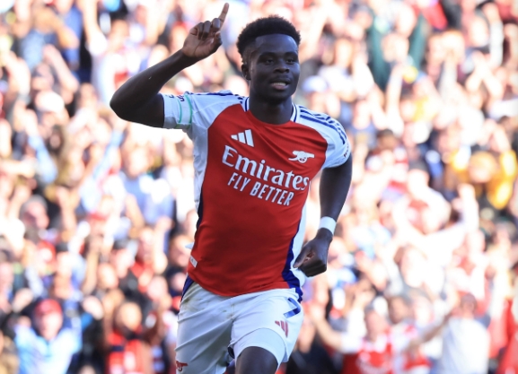 阿森纳 3 - 1 胜南安普顿：萨卡闪耀，跻身英超边锋历史前列