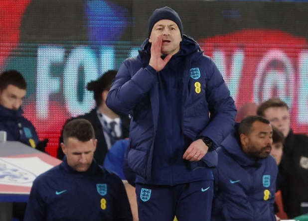 卡斯利的反思：英格兰欧国联失利后的战术探索