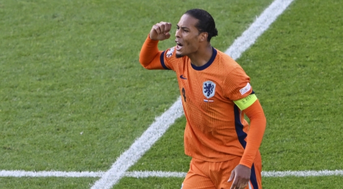 范迪克红牌引变动，抉择之路为未来