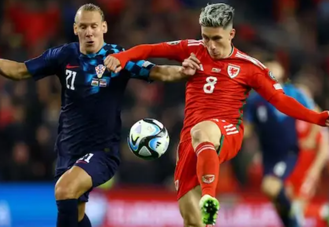 欧国联克罗地亚vs苏格兰首发：魔笛、格瓦迪奥尔vs小麦、罗伯逊