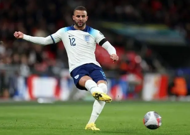 德转列今年从国家队退役球员阵容：苏牙、格子、天使、穆勒、诺伊尔在列