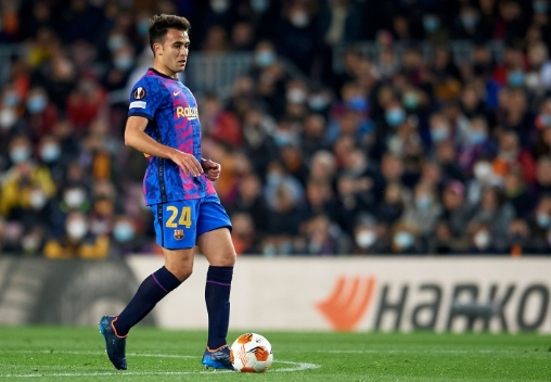 加西亚的多面成长：巴萨困境中的新希望