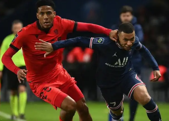 记者：巴黎圣日耳曼在努诺-门德斯的续约问题上取得进展