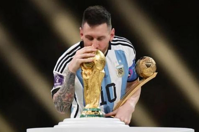 梅西生涯非点球进球740粒，超过C罗成为历史上非点球进球最多的球员