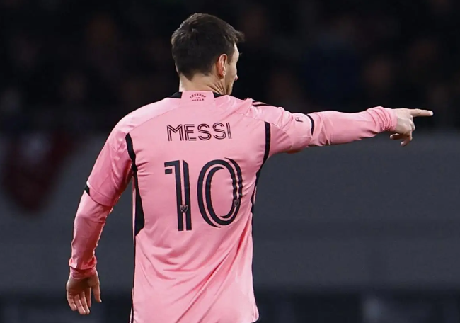 迈阿密国际以东道主身份获得2025年世俱杯参赛名额，梅西将出战世俱杯