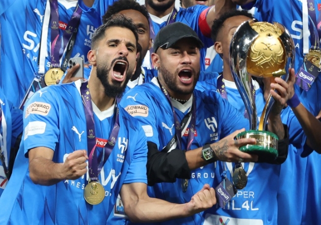 内马尔回归，足坛重燃魔法之光