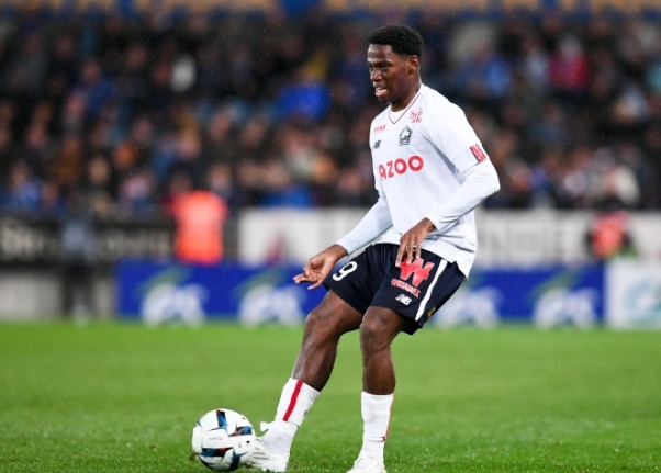 戴维合同到期引关注，尤文兴趣渐浓