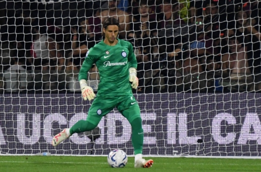 门将转会的奇妙往事：布冯推荐、尤文国米的抉择