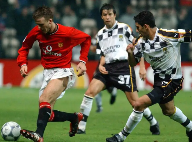 葡萄牙体育5-1大胜阿马多拉之星，约克雷斯上演大四喜!