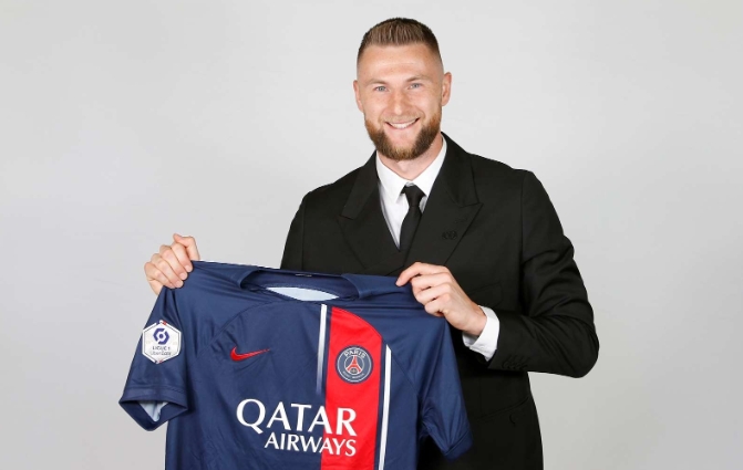 什克里尼亚尔：或告别巴黎，寻新起点