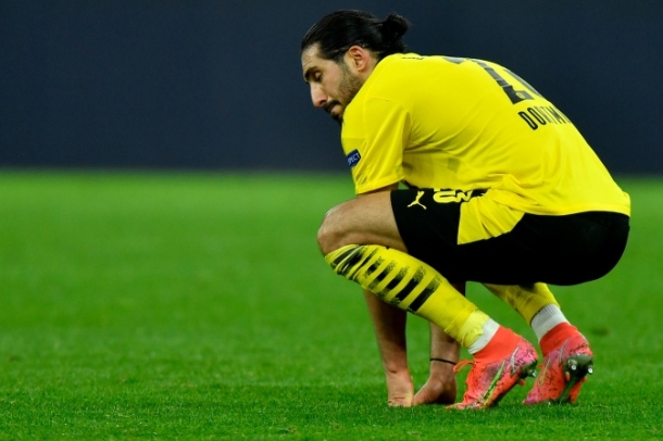 巴斯勒怒批埃姆雷 - 詹：队长该有的样子呢？