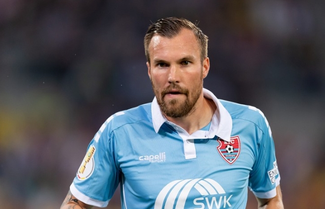 格罗斯克罗伊茨谈沙尔克 04 困境