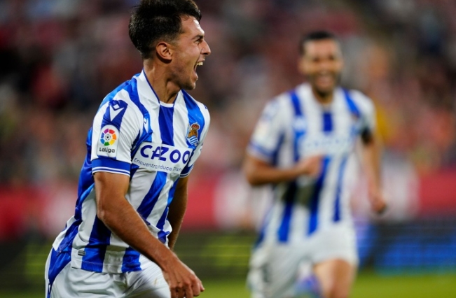 卡拉格建议曼城：寻罗德里替身