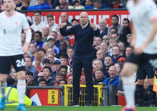 利物浦主帅斯洛特：专注风格实施，无视积分领跑