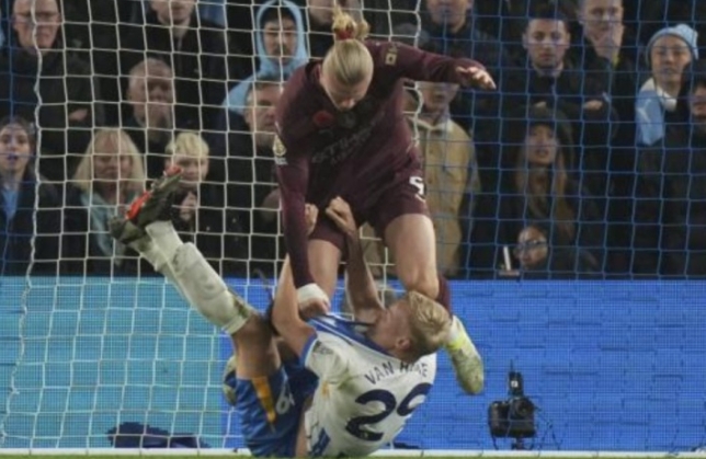 瓜迪奥拉与范赫克：赛后的特别交流