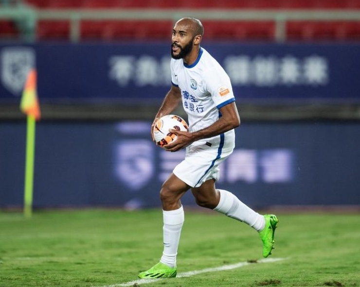 法国队新队长之争：坎特与孔德谁能领衔？