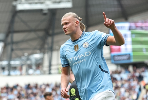 巴萨引援风云：哈兰德成梦幻拼图？