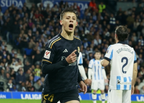 萨哈建言曼联：引援与重塑之路