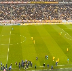 欧国联赛场突发状况 比赛取消