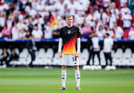 拜尔的成长之路：U21 赛场的领袖之志   