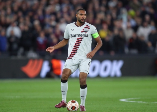 尤文冬窗后防大作战：若纳坦 - 塔之争