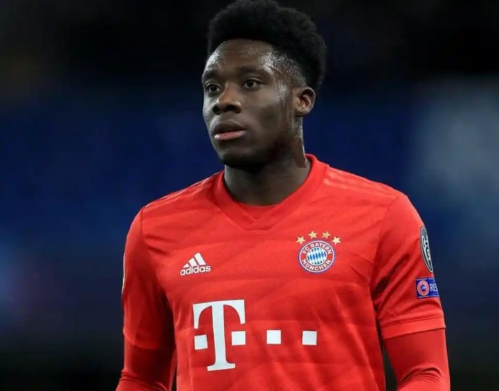 阿方索转会迷雾：辟谣背后的真相探寻