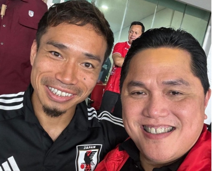 托希尔与长友佑都 足球缘分与期待