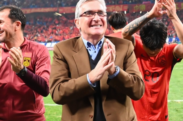 世预赛国足战日本 长传数据背后的较量