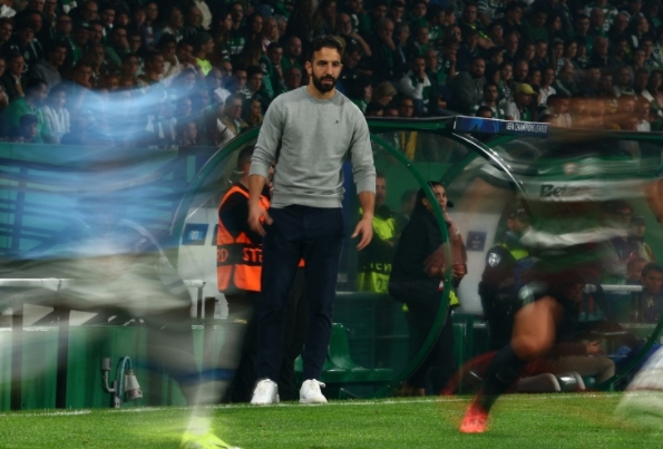 萨哈谏言：阿莫林引领曼联新征程