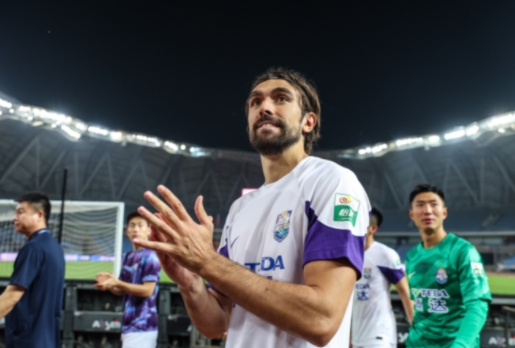 孔帕尼奥转会风云：中超外援的欧洲寻梦之旅