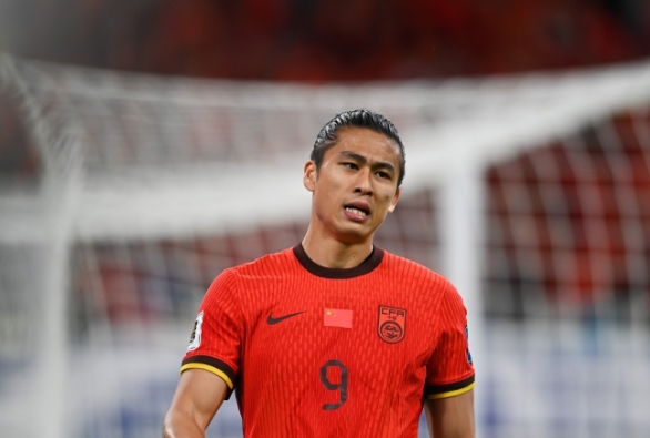 国足逆袭路：虽败犹荣待曙光