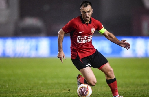 塞尔吉尼奥入籍：国足战力提升新曙光