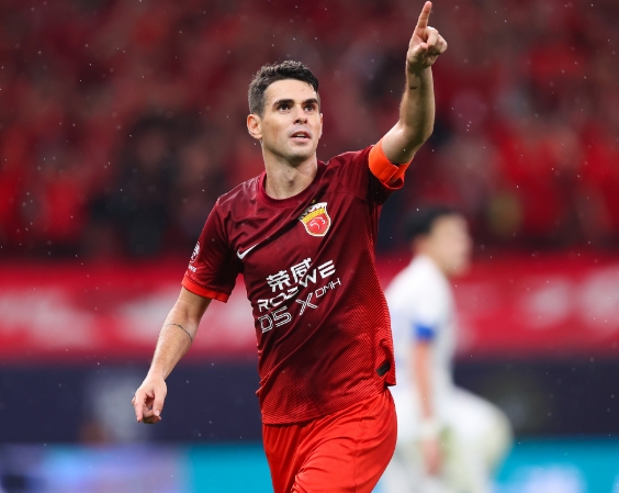 奥斯卡转会风云：欧洲优先的抉择之旅