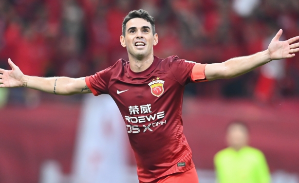 奥斯卡续约悬念：海港未来的关键抉择