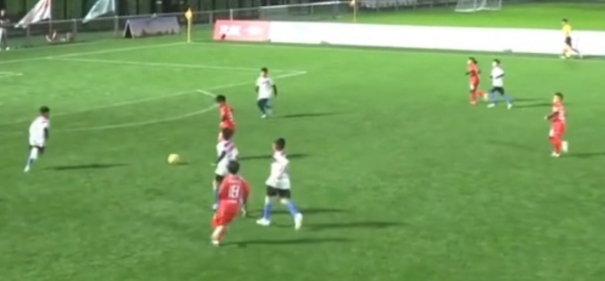 中国足球小将 2015 队：巴塞罗那逐梦之旅