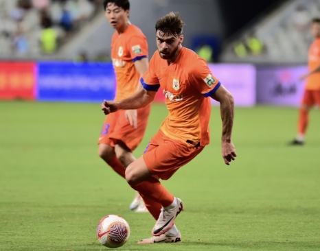 泰山队之泽卡谜题：亚冠前的身体与战术考量