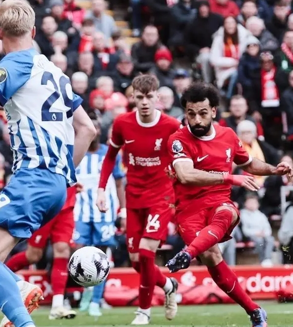 奥纳纳：曼联困境中的乐观坚守