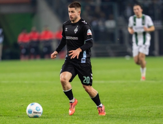 维拉引援新目标：不莱梅施密德受瞩目