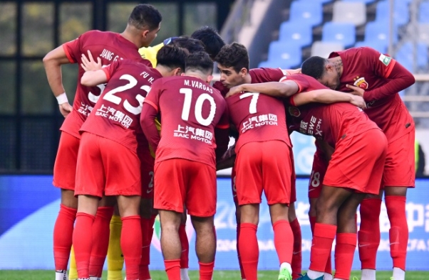 亚冠对决：上海海港客战蔚山之挑战与机遇